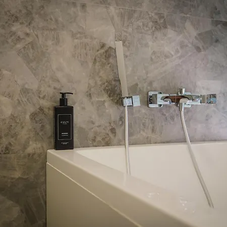 Hotel Arka Art Theatre Atelier Tirana